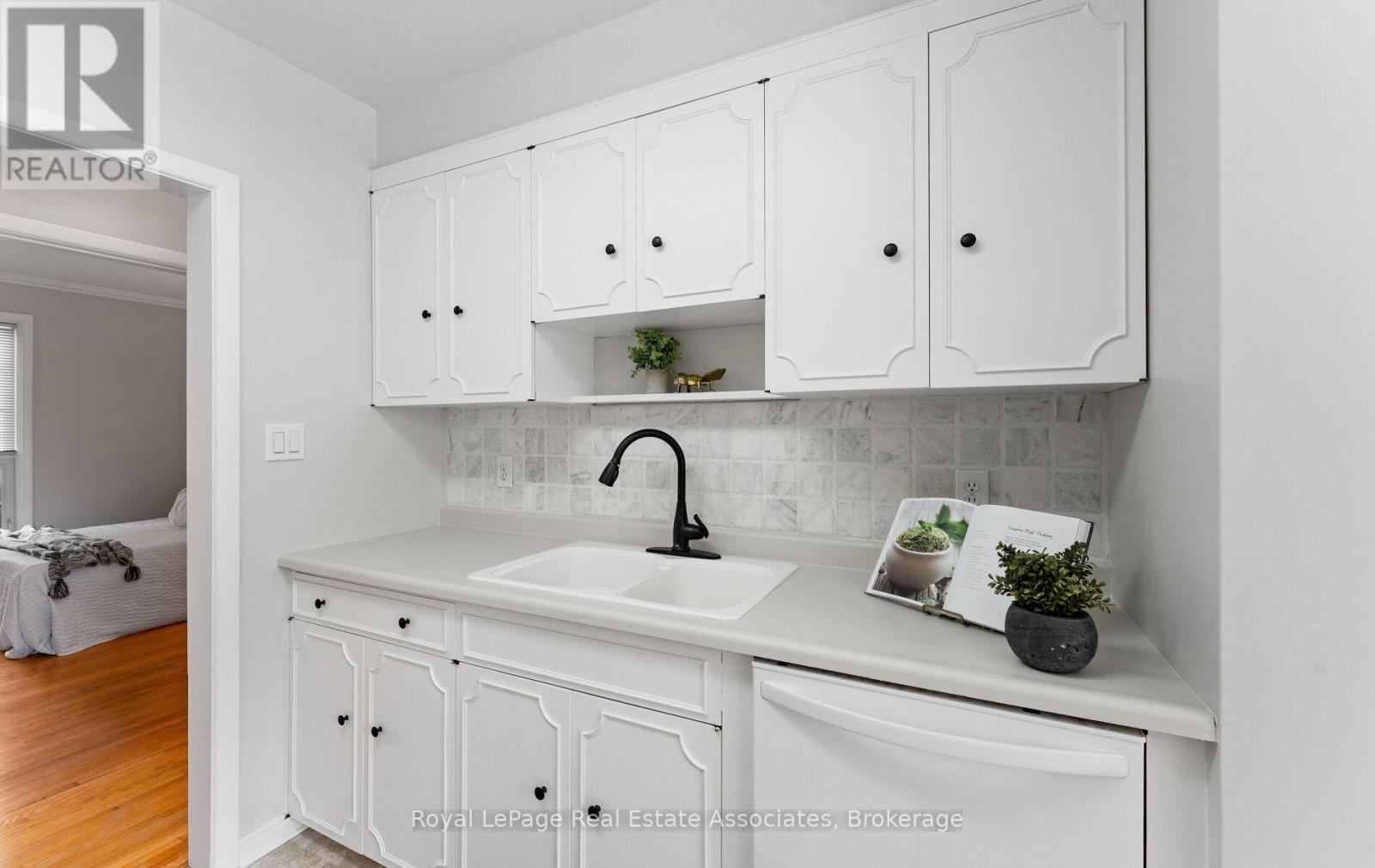 3071 Ballydown Crescent, Mississauga, Ontario L5C 2C7 - Photo 11 - W13468044