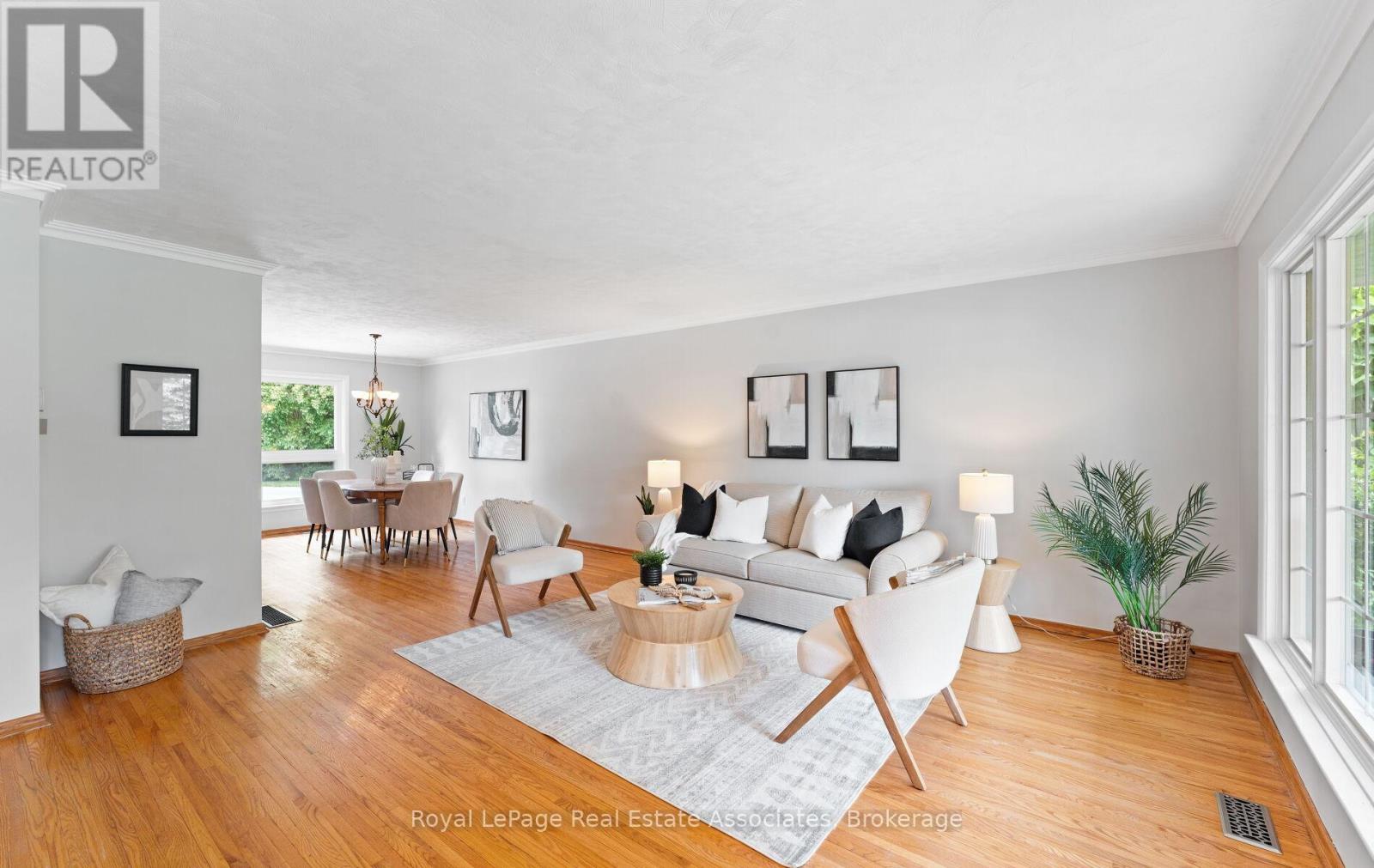 3071 Ballydown Crescent, Mississauga, Ontario L5C 2C7 - Photo 4 - W13468044