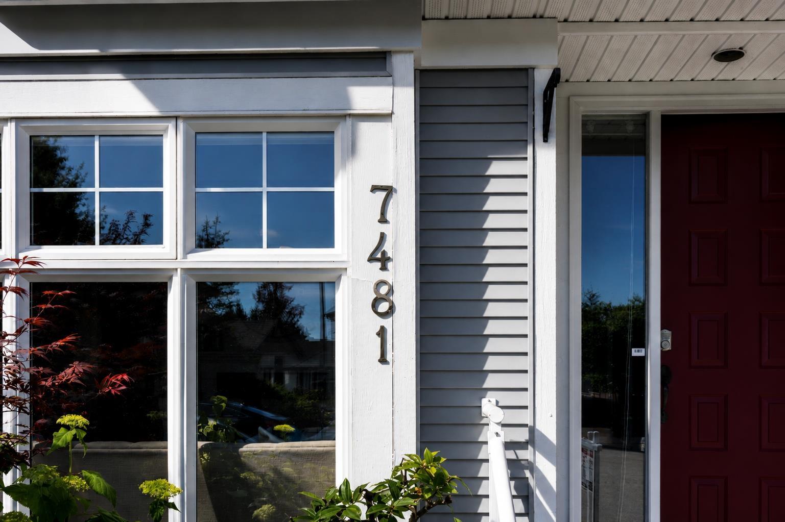 7481 147 Street, Surrey, British Columbia  V3S 8Y7 - Photo 2 - R3137105