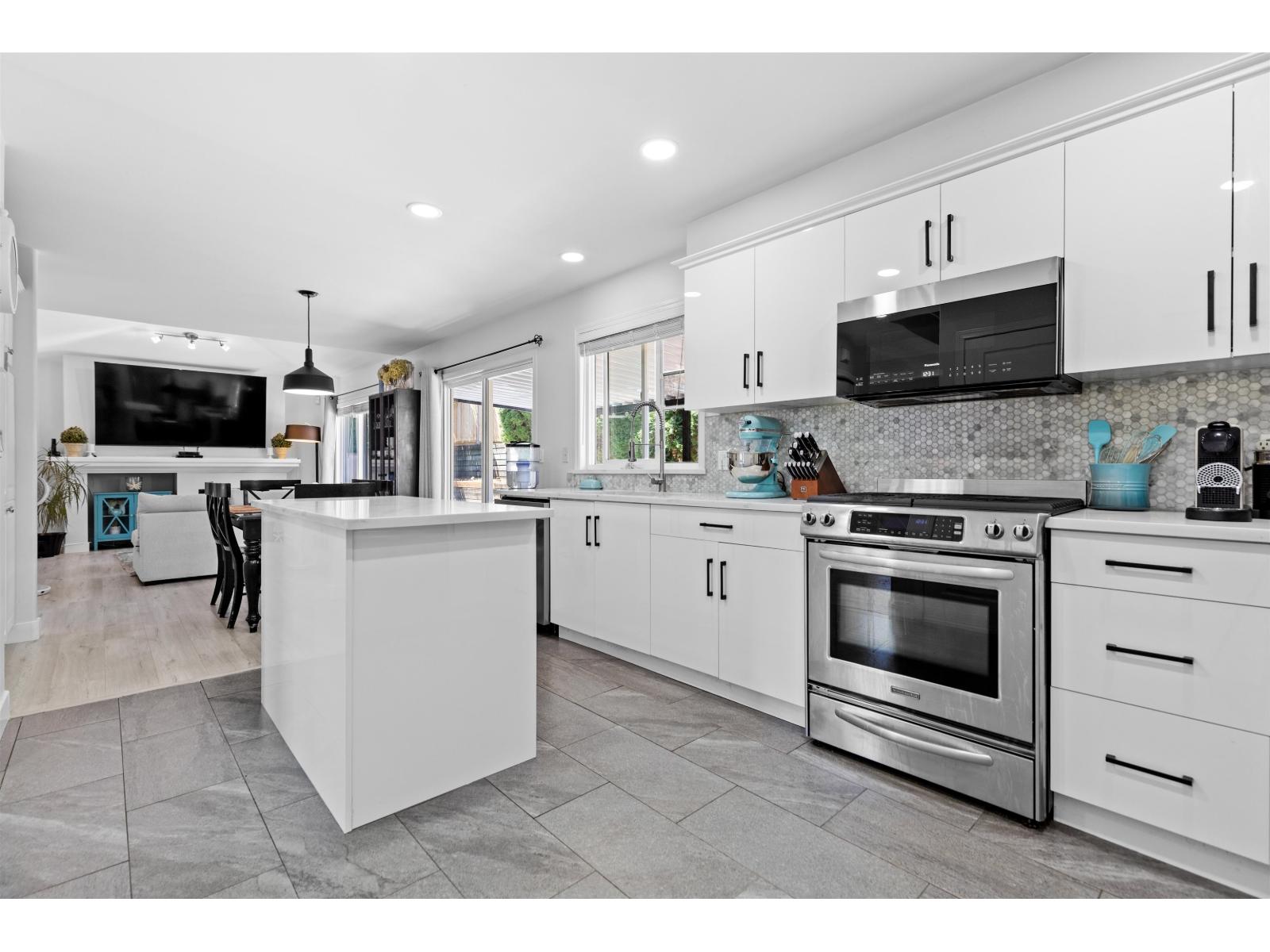 7481 147 Street, Surrey, British Columbia  V3S 8Y7 - Photo 8 - R3137105