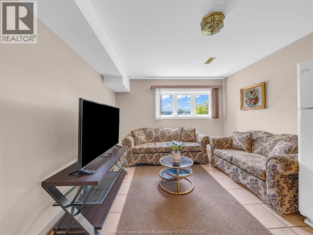 1836 Shepherd, Windsor, Ontario N8Y 1T5 - Photo 16 - 26014643