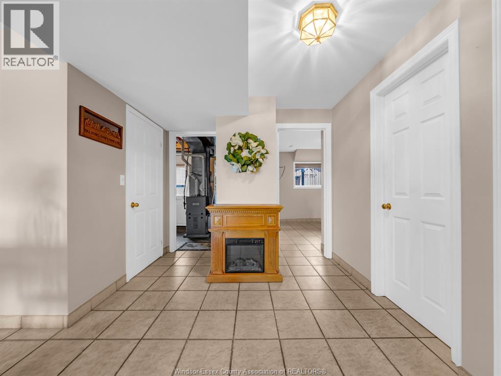 1836 Shepherd, Windsor, Ontario N8Y 1T5 - Photo 18 - 26014643