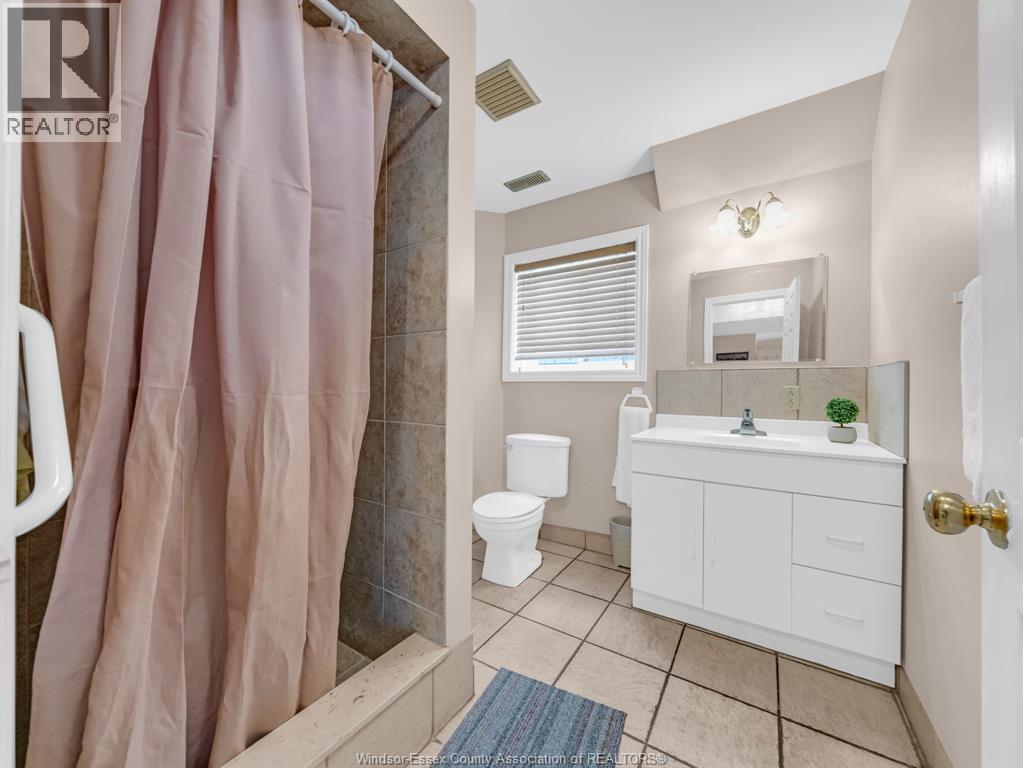 1836 Shepherd, Windsor, Ontario N8Y 1T5 - Photo 21 - 26014643