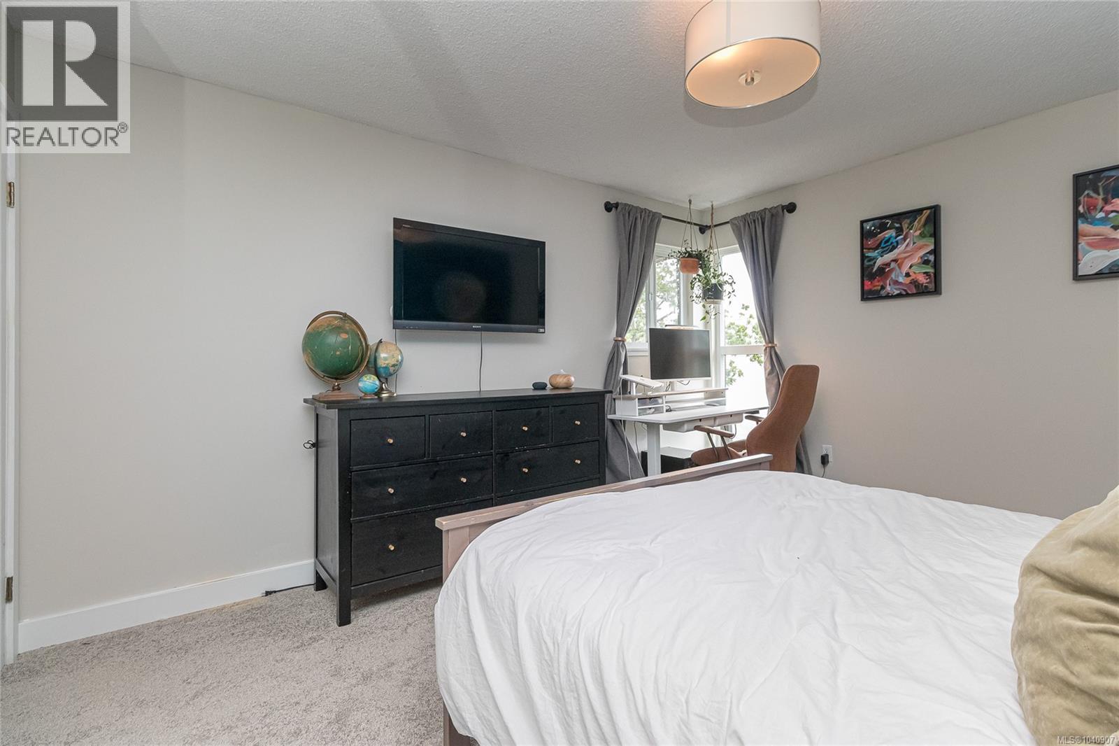 305 1366 Hillside Ave, Victoria, British Columbia  V8T 2B5 - Photo 14 - 1040907