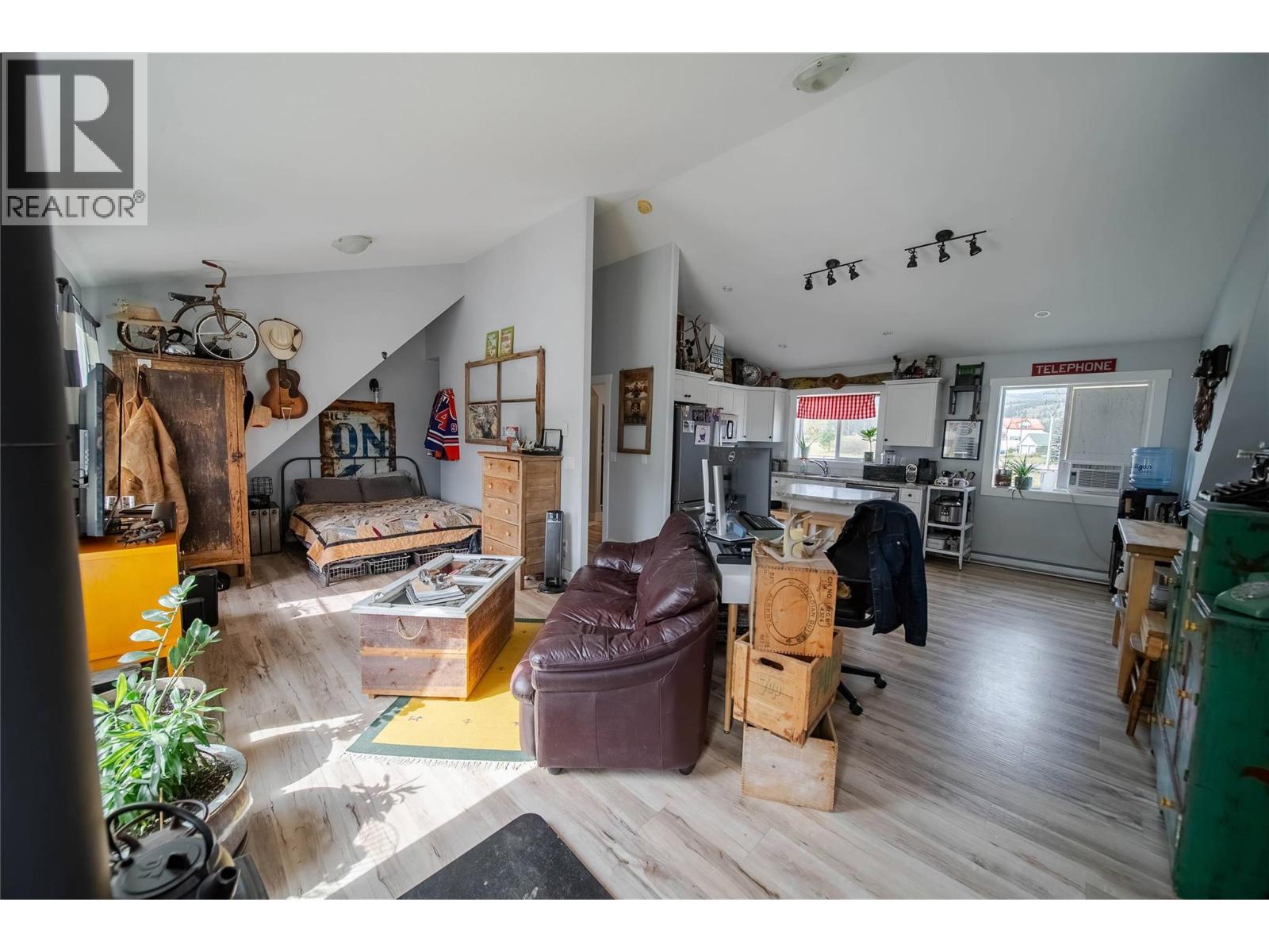 6324 Laurier Avenue Unit# 49, Wardner, British Columbia V0B 2J0 - Photo 5 - 10391142