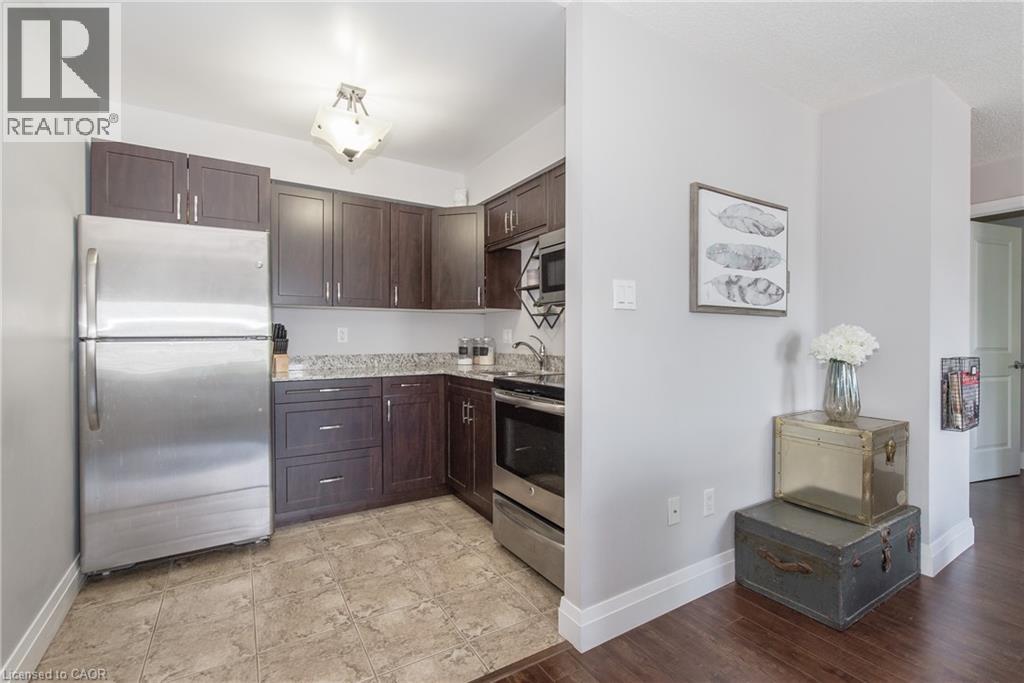 271 Eiwo Court Unit# 304, Waterloo, Ontario  N2K 2M8 - Photo 7 - 40840515