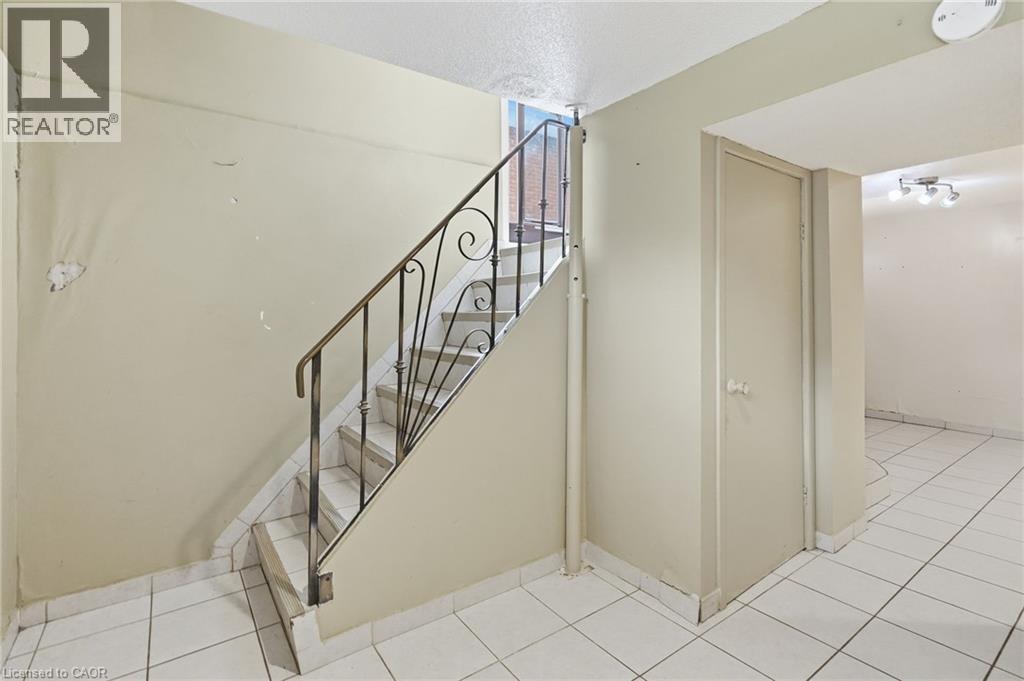 31 Sycamore Street, Hamilton, Ontario  L8T 3N6 - Photo 25 - 40839924