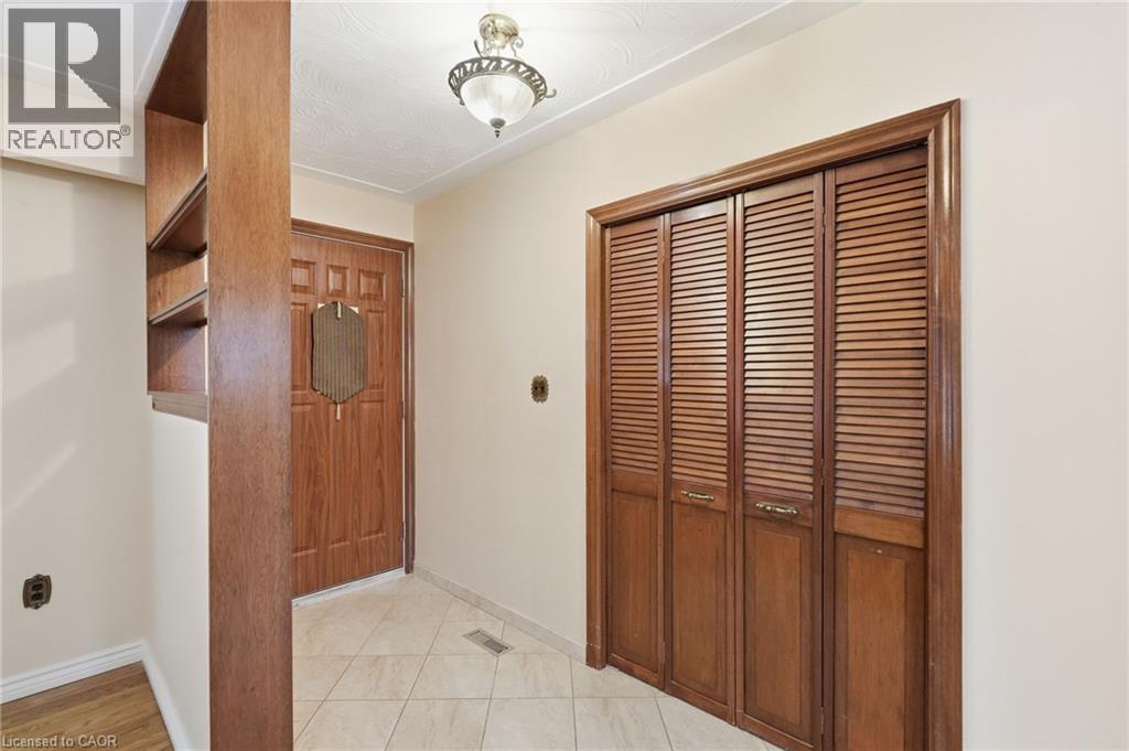 31 Sycamore Street, Hamilton, Ontario  L8T 3N6 - Photo 4 - 40839924