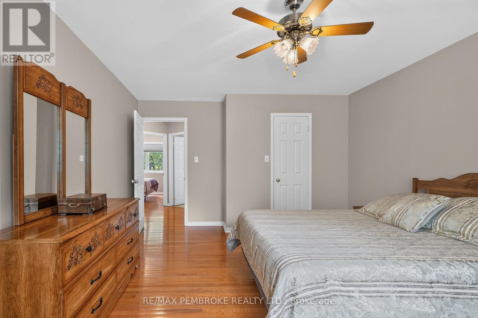 246 Black Bay Road, Petawawa, Ontario  K8H 2W8 - Photo 28 - X13468290