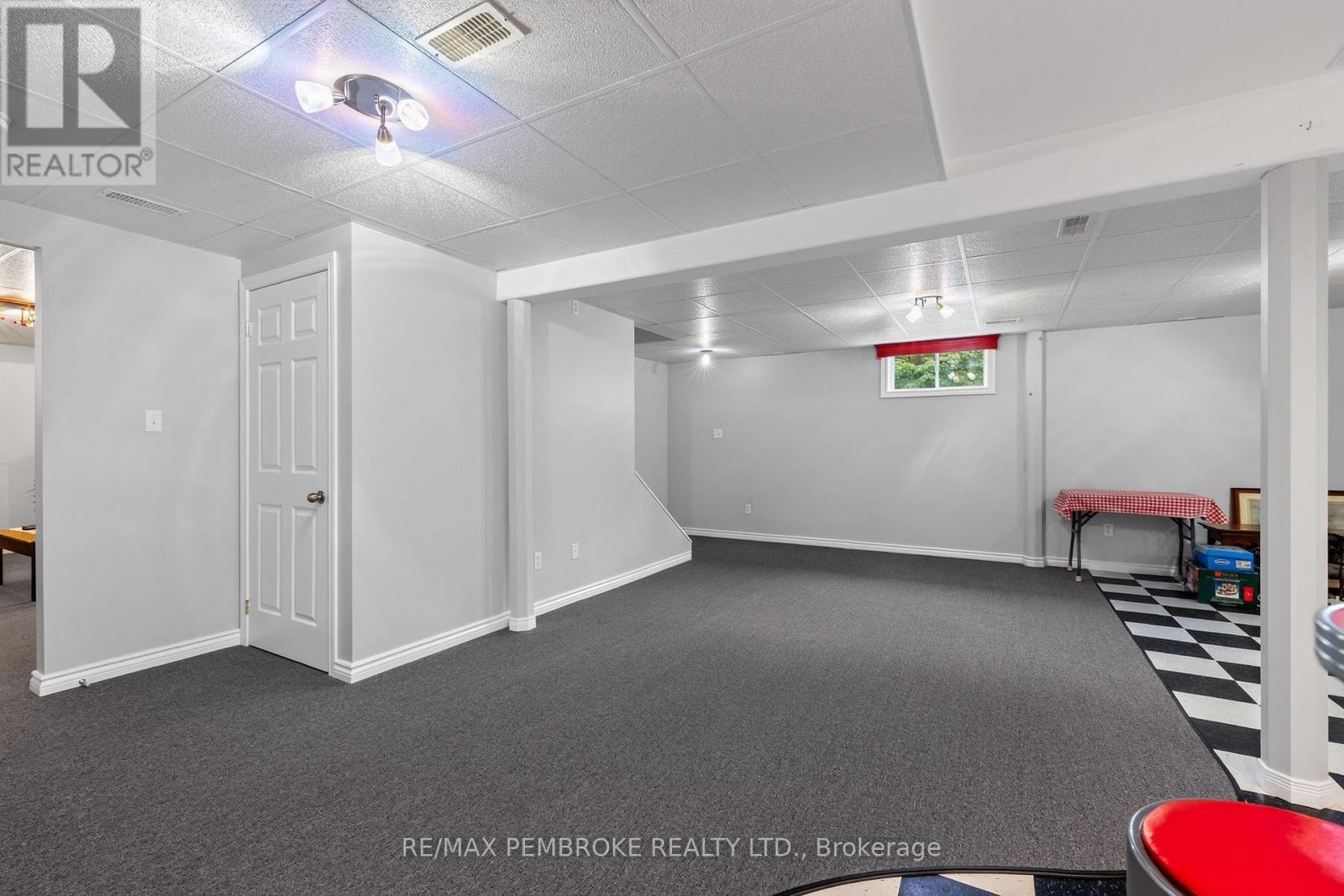 246 Black Bay Road, Petawawa, Ontario  K8H 2W8 - Photo 32 - X13468290