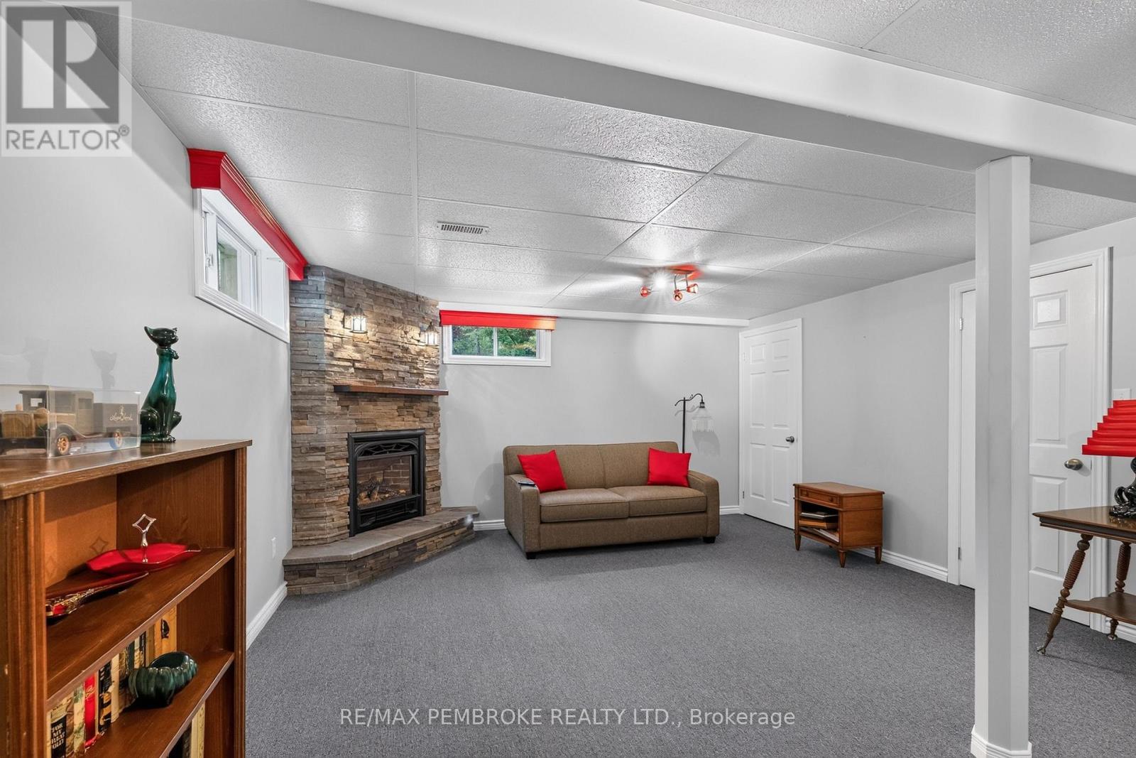 246 Black Bay Road, Petawawa, Ontario  K8H 2W8 - Photo 40 - X13468290