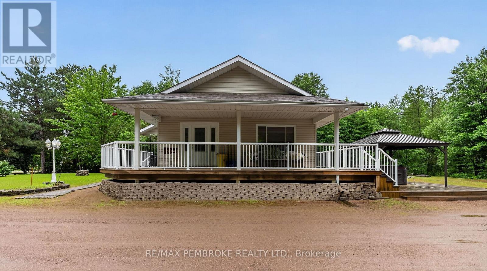 246 Black Bay Road, Petawawa, Ontario  K8H 2W8 - Photo 43 - X13468290