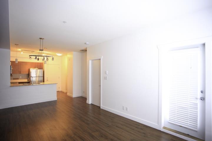 1xx 13468 King George Boulevard, Surrey, British Columbia  V3T 0H5 - Photo 3 - R3137876