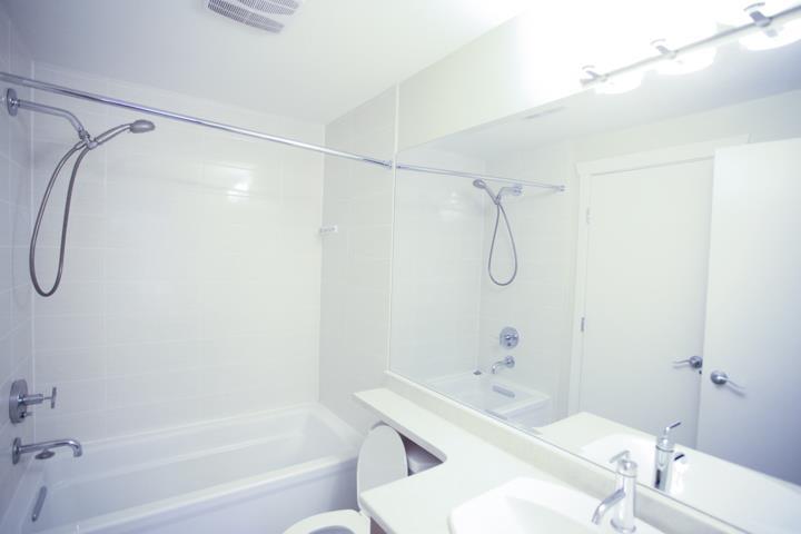 1xx 13468 King George Boulevard, Surrey, British Columbia  V3T 0H5 - Photo 8 - R3137876