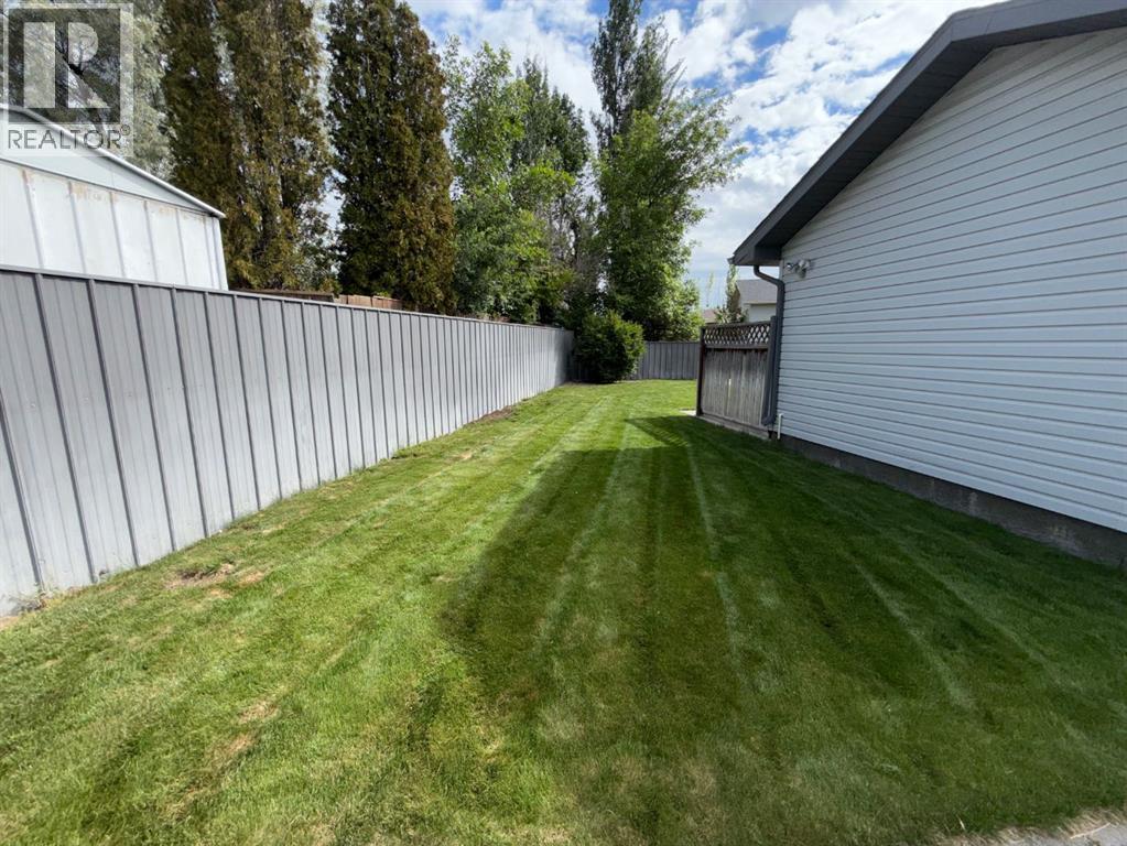 40 Micmac Court W, Lethbridge, Alberta  T1K 7P9 - Photo 12 - A2321798