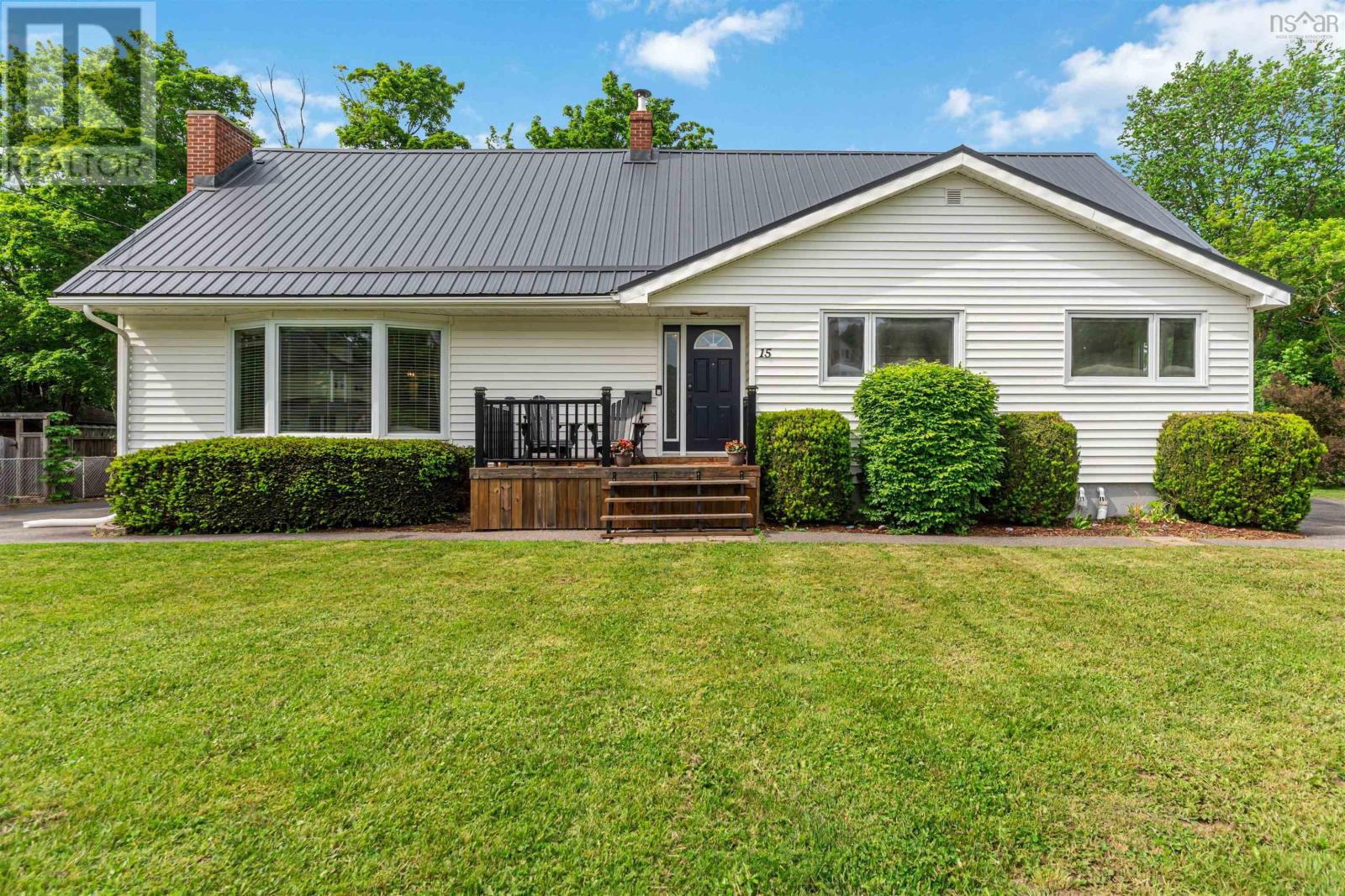 15 Exhibition Street, Kentville, Nova Scotia  B4N 1B9 - Photo 1 - 202611717