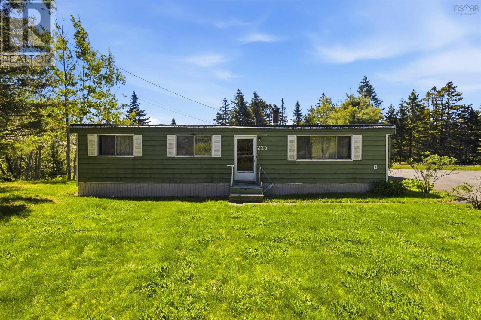 225 South Uniacke Road, South Uniacke, Nova Scotia  B0N 1Z0 - Photo 1 - 202613819