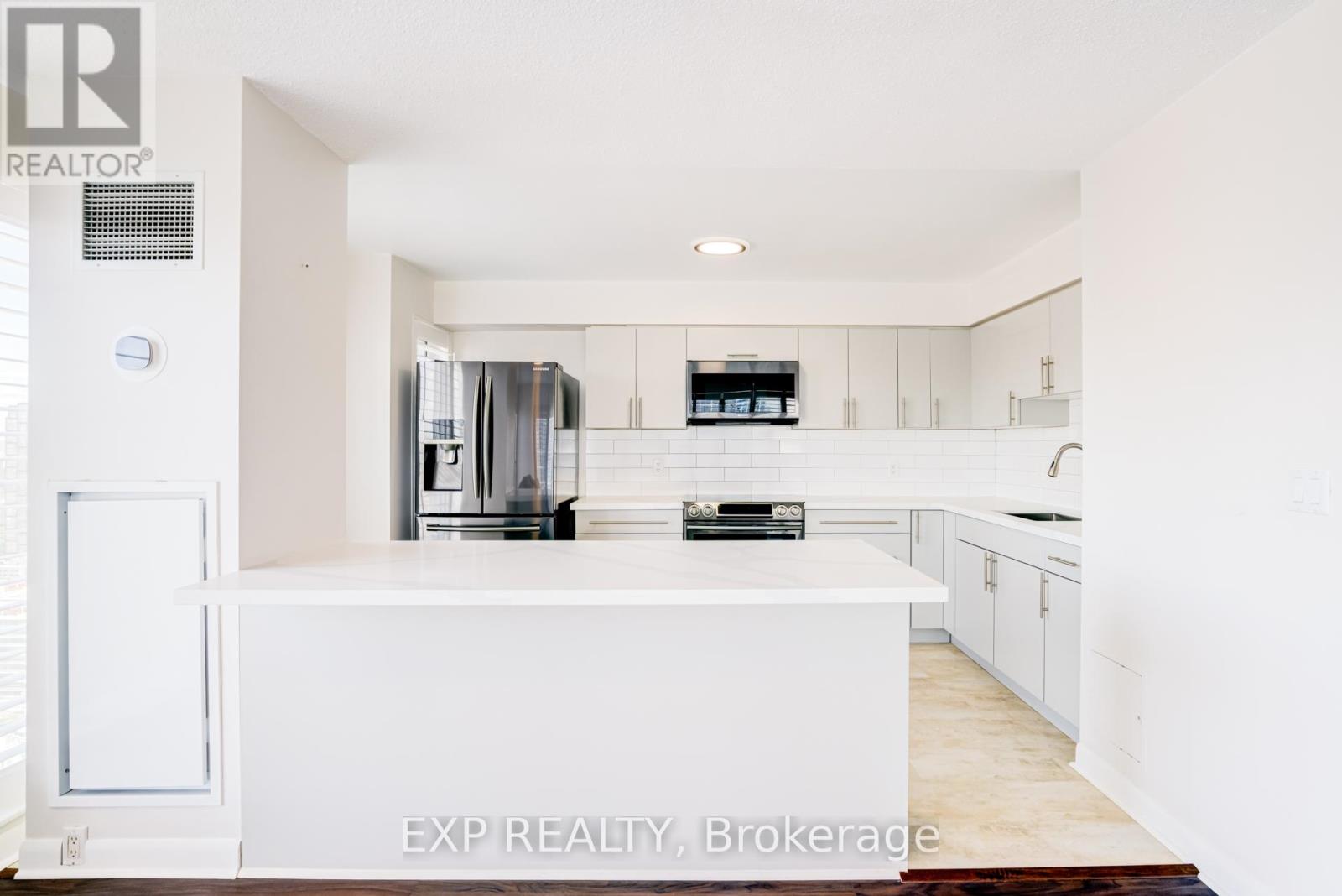 Ph09 - 210 Victoria Street, Toronto, Ontario  M5B 2R3 - Photo 18 - C13468182