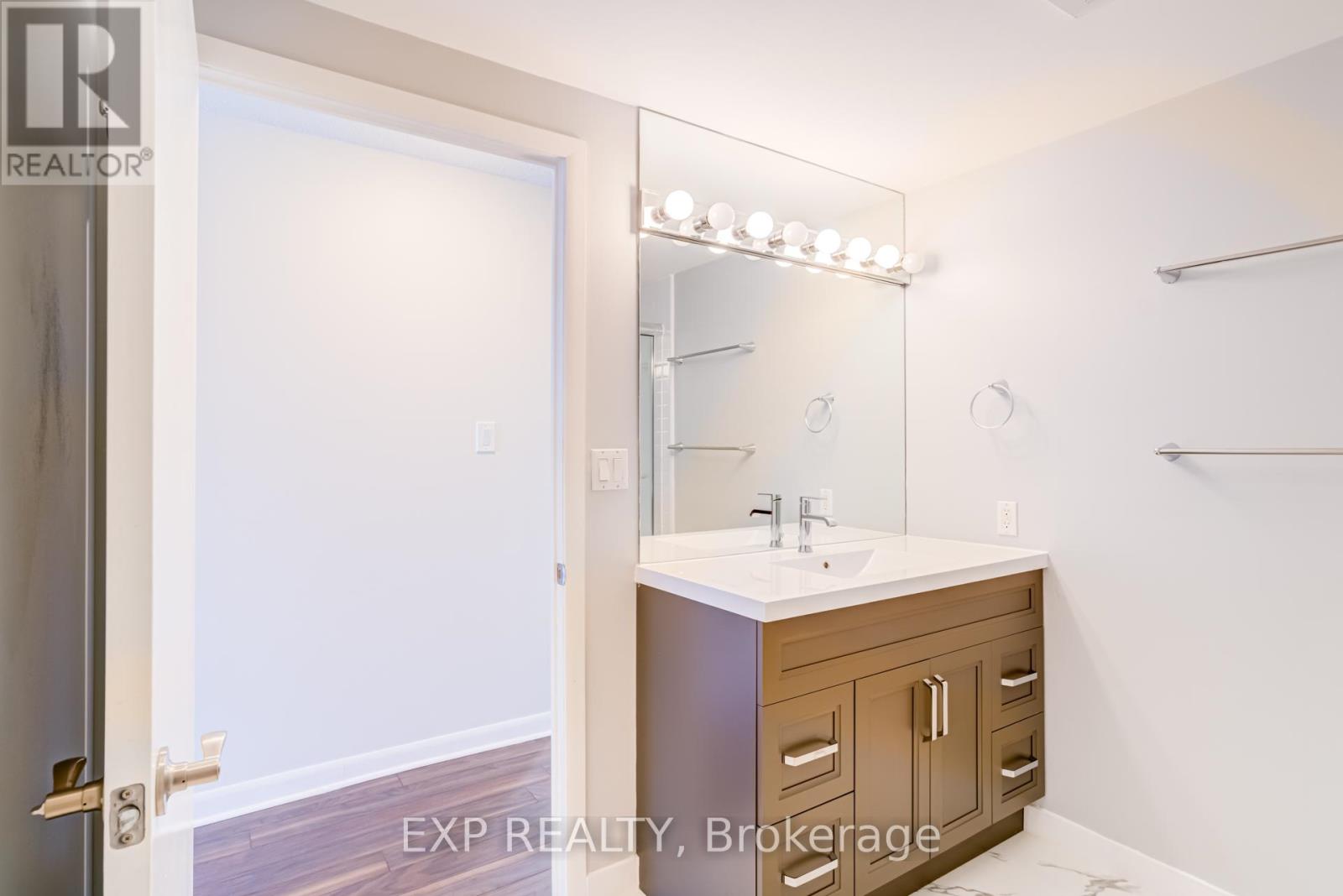 Ph09 - 210 Victoria Street, Toronto, Ontario  M5B 2R3 - Photo 37 - C13468182