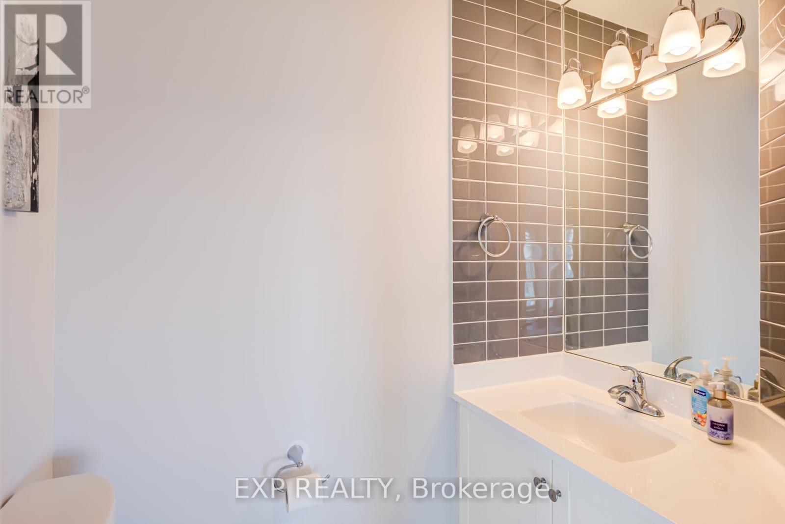 Ph09 - 210 Victoria Street, Toronto, Ontario  M5B 2R3 - Photo 40 - C13468182