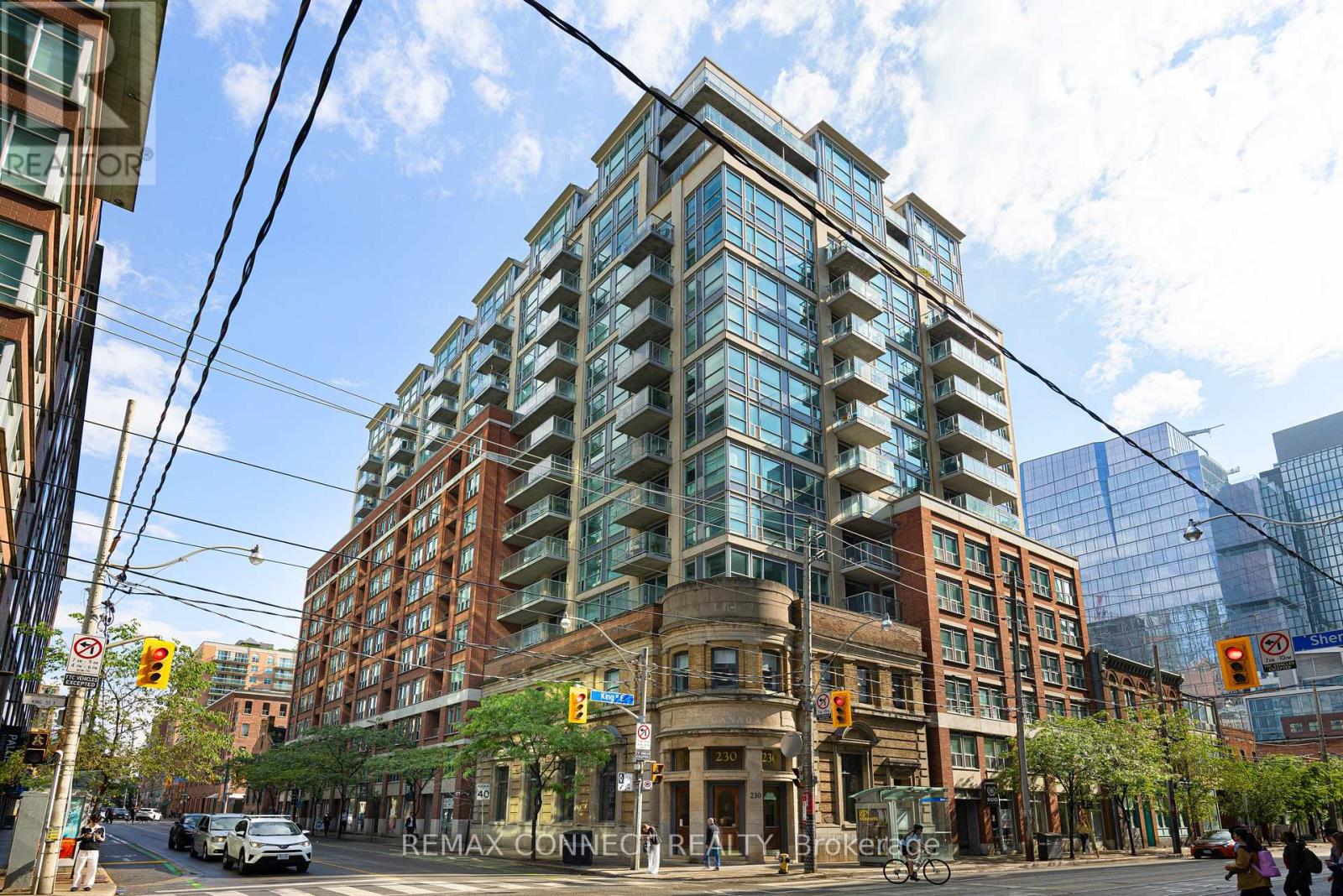 710 - 230 KING STREET E