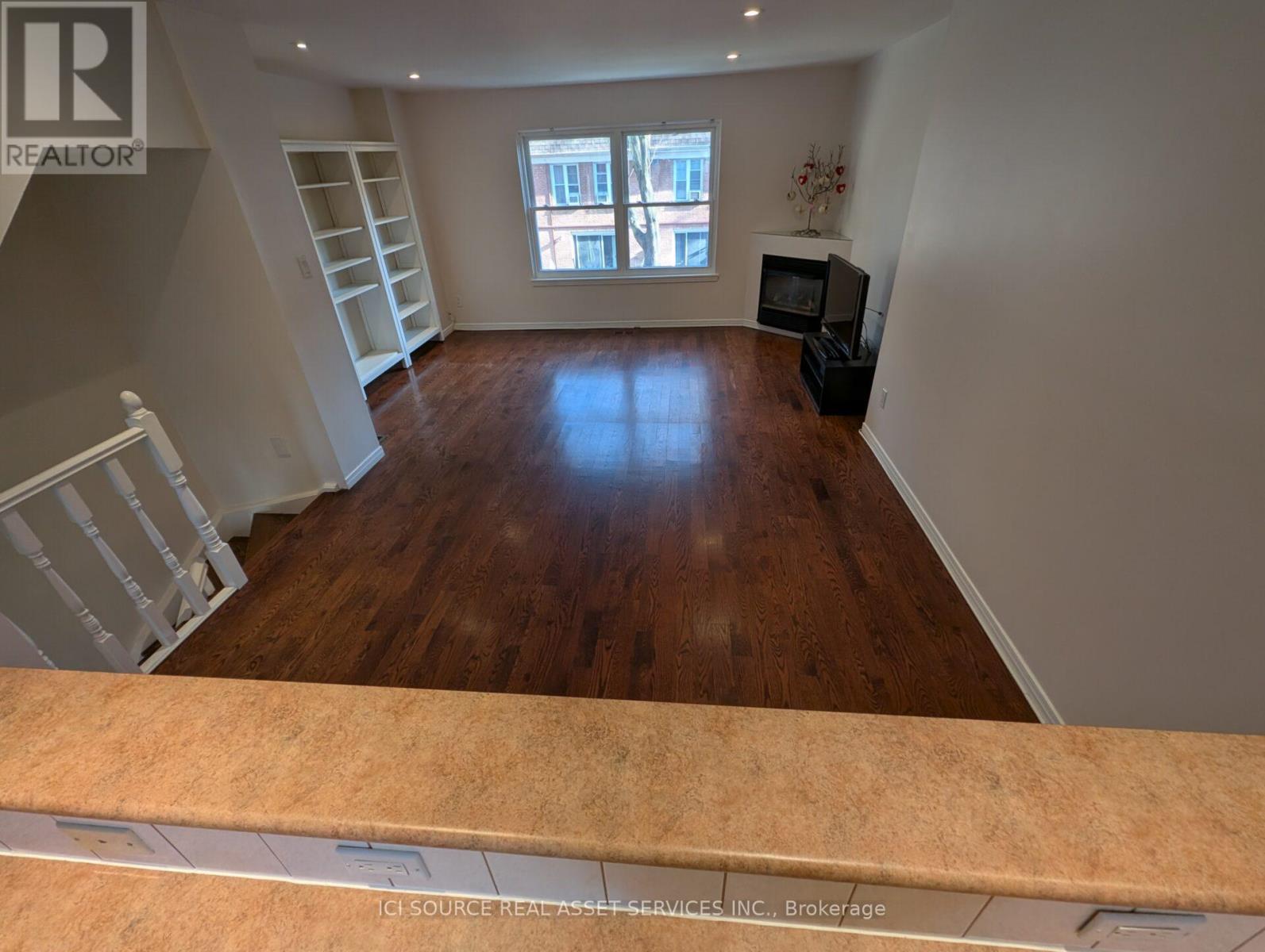 17 Douville Court, Toronto, Ontario  M5A 4E7 - Photo 20 - C13468302
