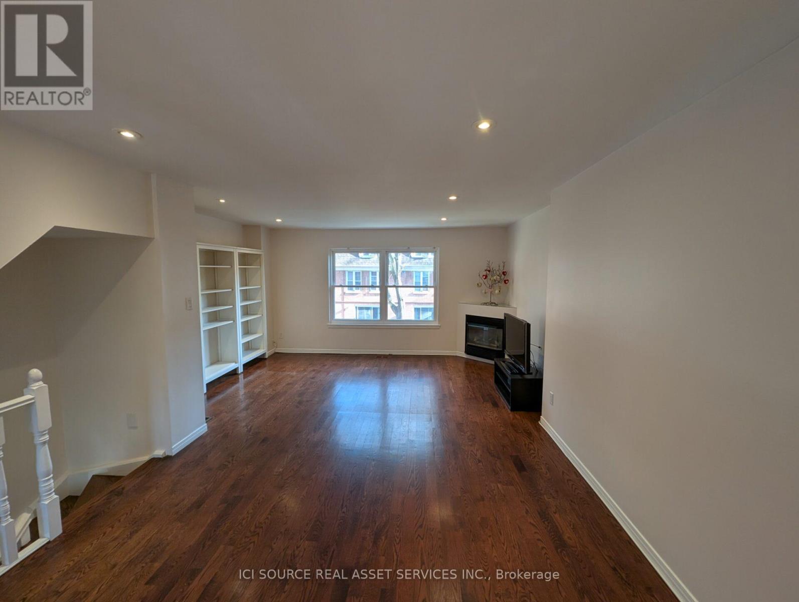 17 Douville Court, Toronto, Ontario  M5A 4E7 - Photo 21 - C13468302