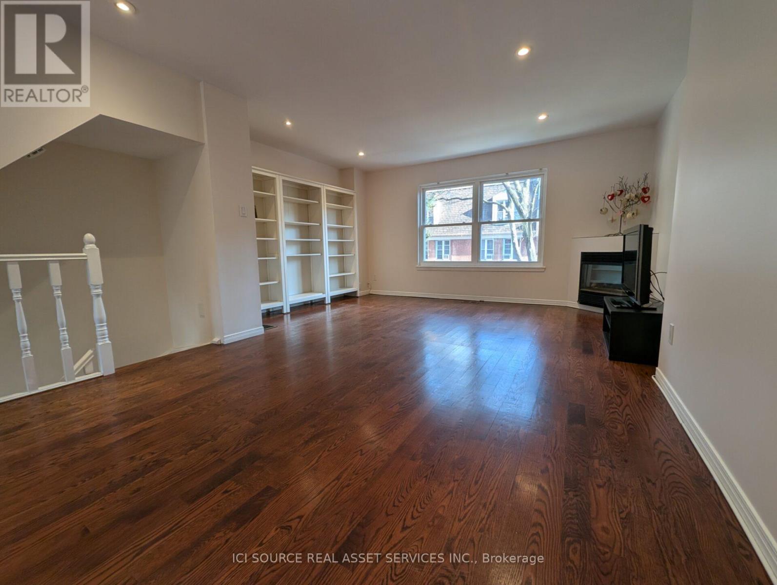 17 Douville Court, Toronto, Ontario  M5A 4E7 - Photo 22 - C13468302