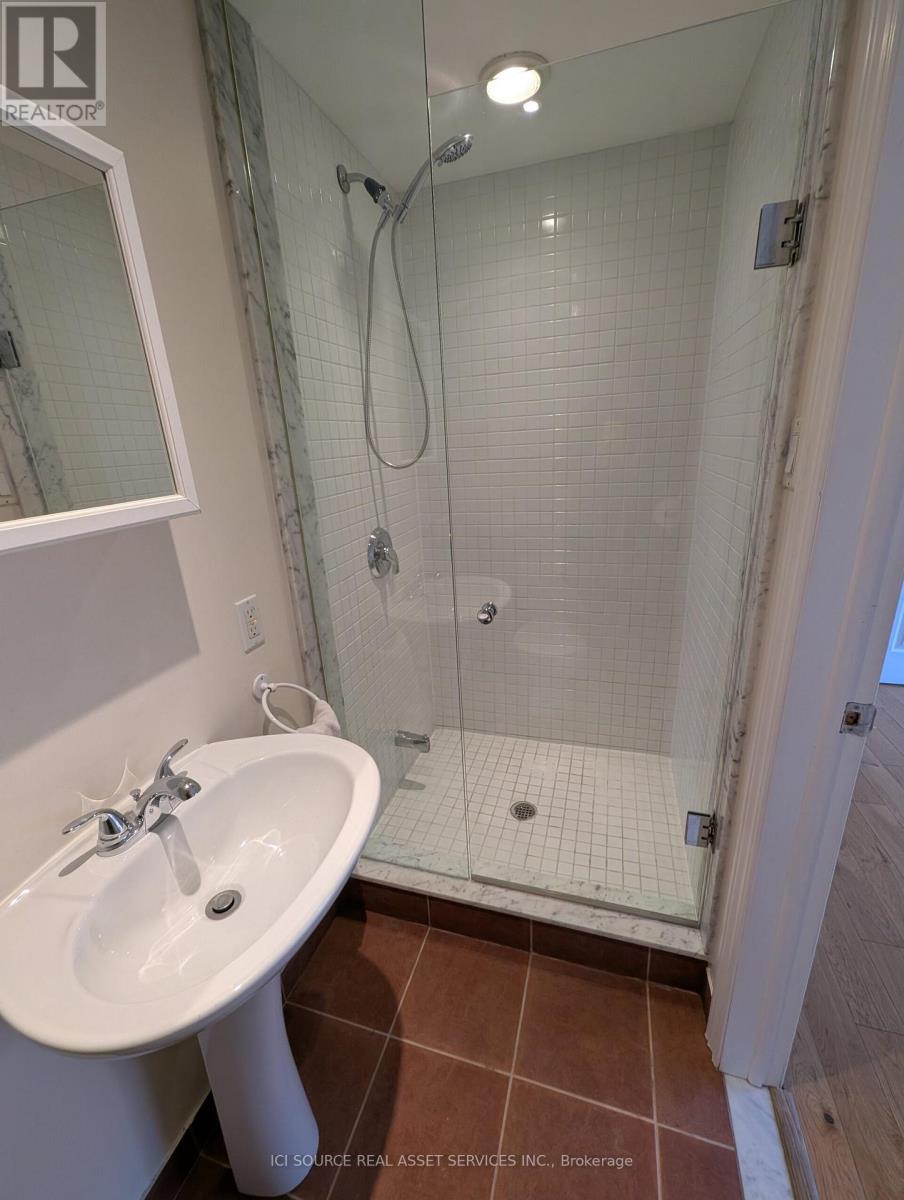 17 Douville Court, Toronto, Ontario  M5A 4E7 - Photo 24 - C13468302