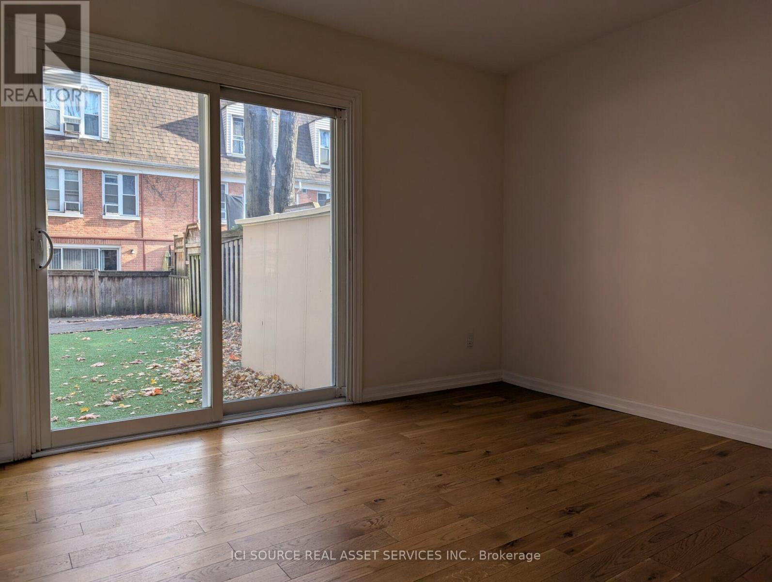 17 Douville Court, Toronto, Ontario  M5A 4E7 - Photo 28 - C13468302