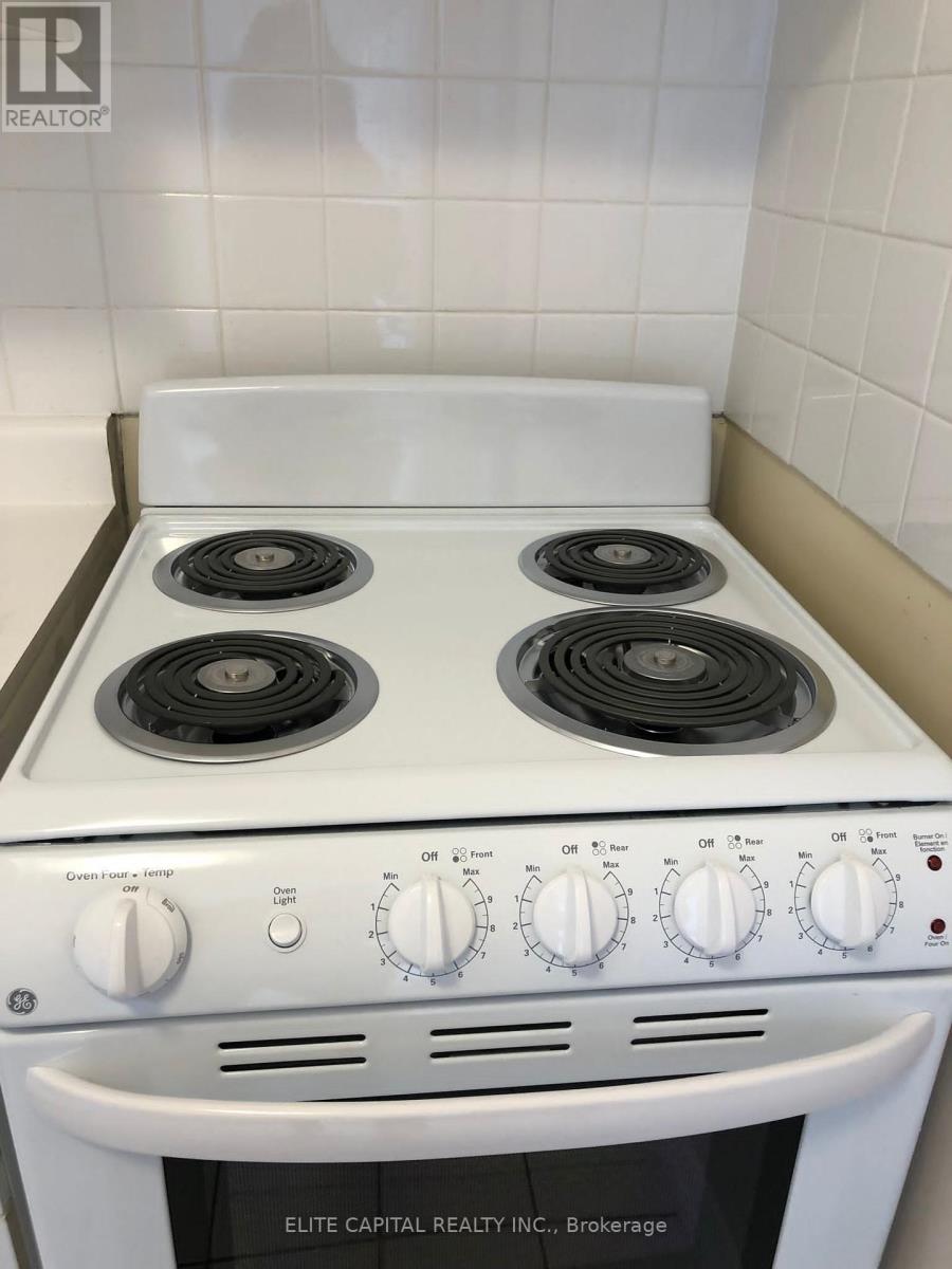 2210 - 1055 Bay Street, Toronto, Ontario M5S 3A3 - Photo 17 - C13468306