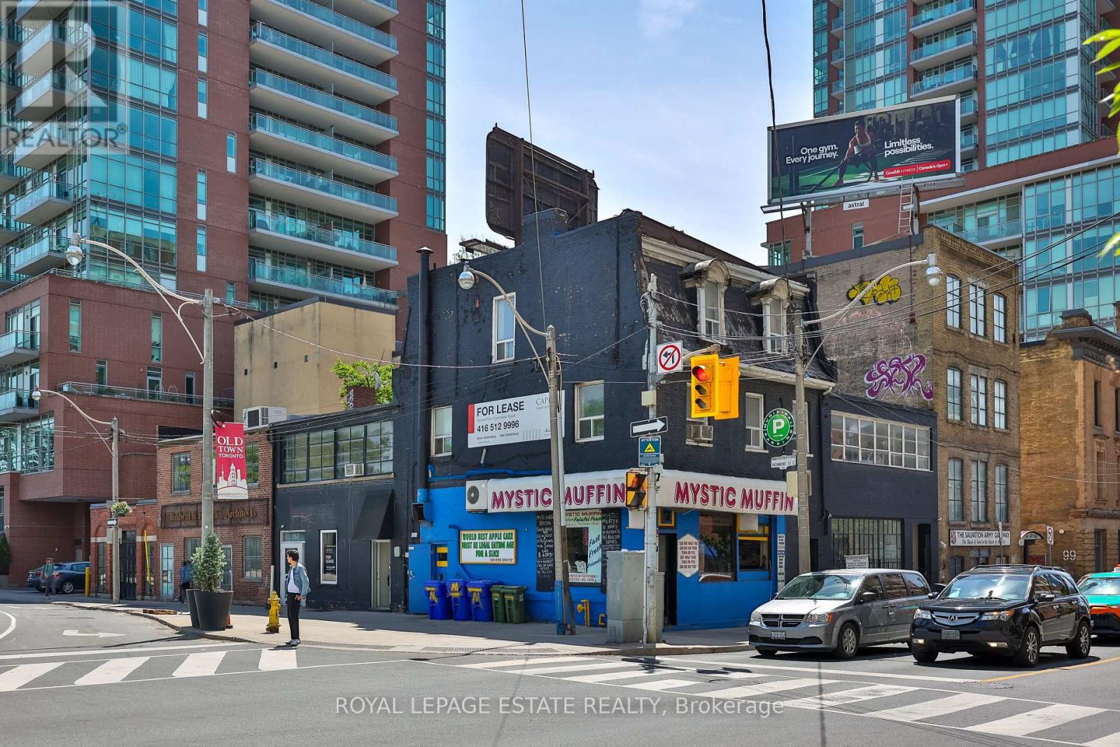 113 JARVIS STREET, Toronto, Ontario