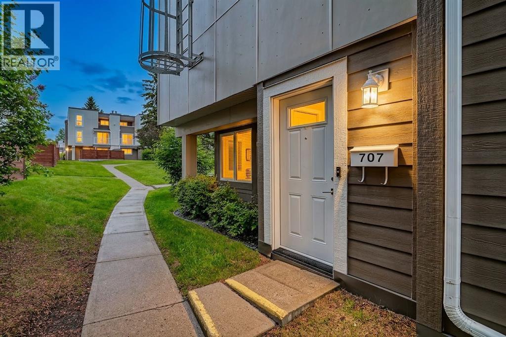707, 13104 Elbow Drive SW, Calgary, Alberta  T2W 2P2 - Photo 2 - A2317901