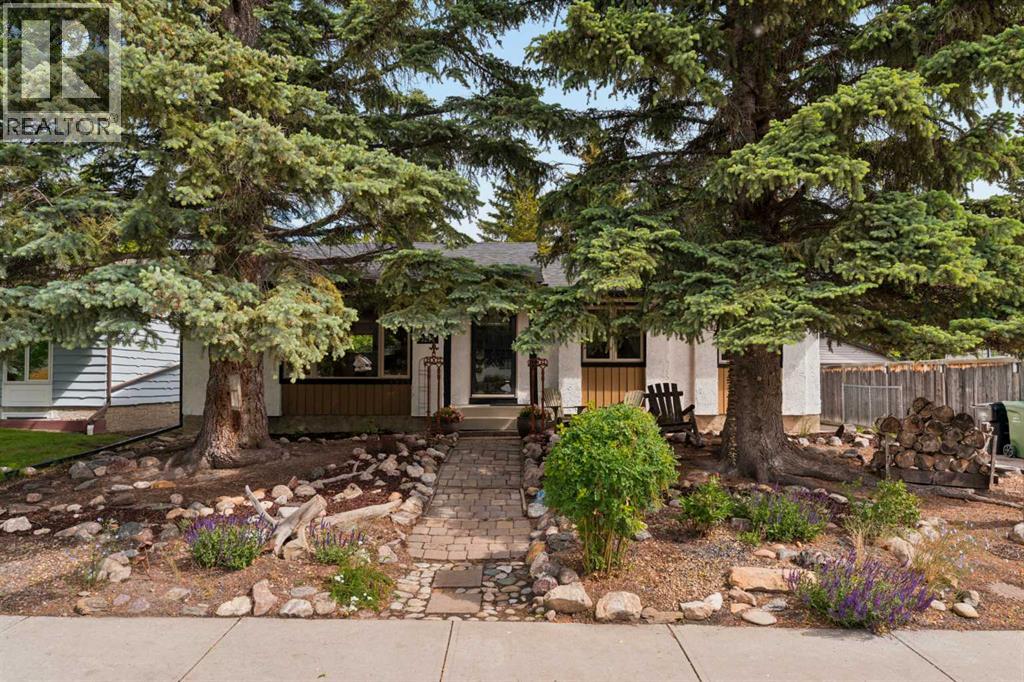 3216 Oakwood Drive Sw, Calgary, Alberta  T2V 0J9 - Photo 2 - A2321582
