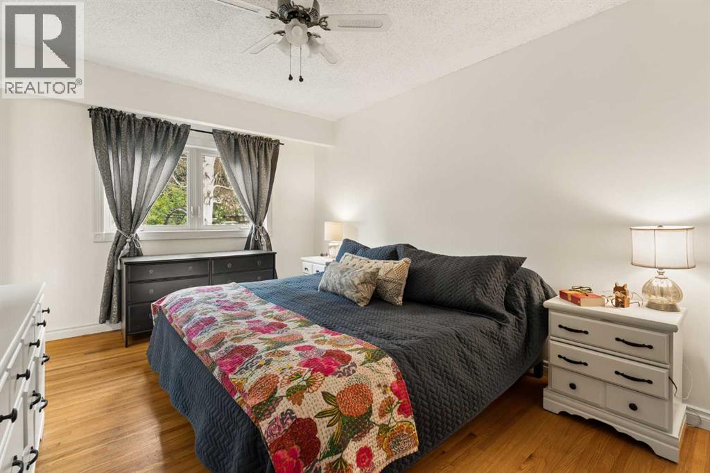 3216 Oakwood Drive Sw, Calgary, Alberta  T2V 0J9 - Photo 15 - A2321582