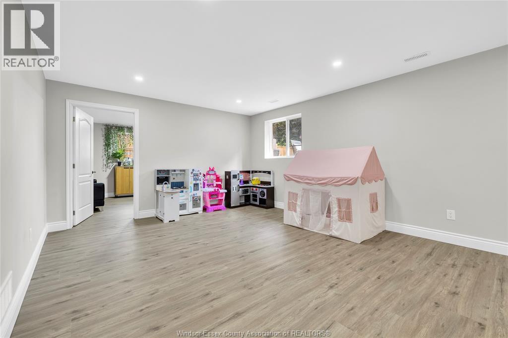 595 Donlon Street, Lasalle, Ontario N9J 3Y3 - Photo 31 - 26014640