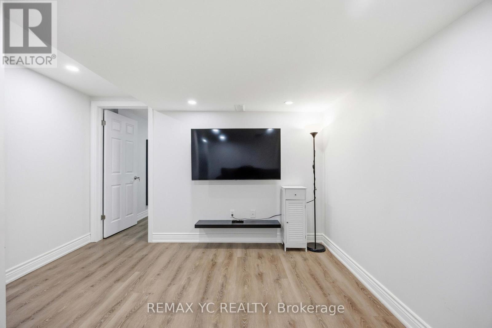 Bsmt - 140 Laramie Crescent, Vaughan (Patterson), Ontario  L6A 0R1 - Photo 6 - N13468114