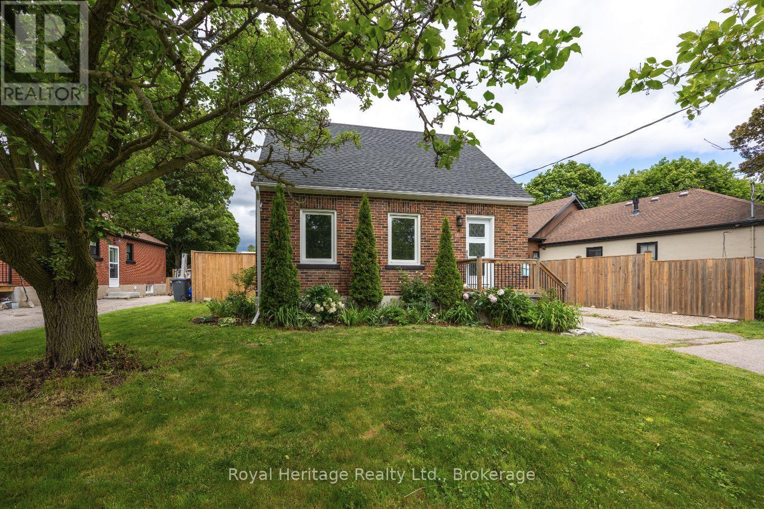 4 Jane Street, Clarington, Ontario  L1C 1G1 - Photo 2 - E13467754