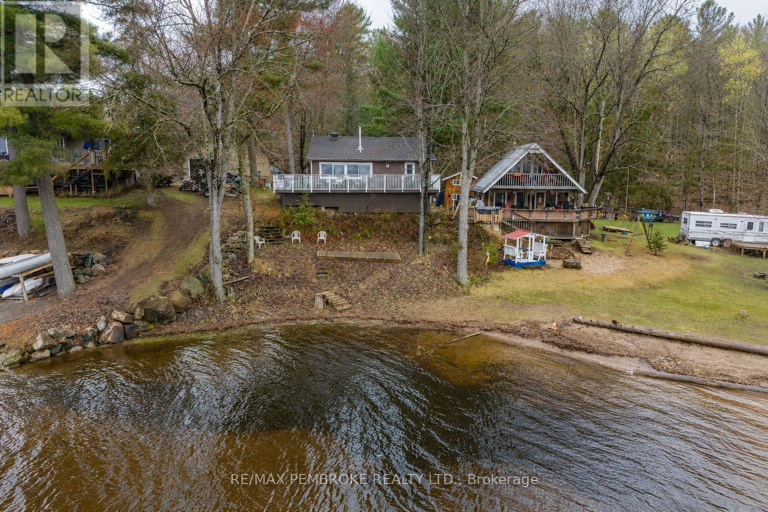 80 MACGREGOR BAY TRAIL, Petawawa, Ontario