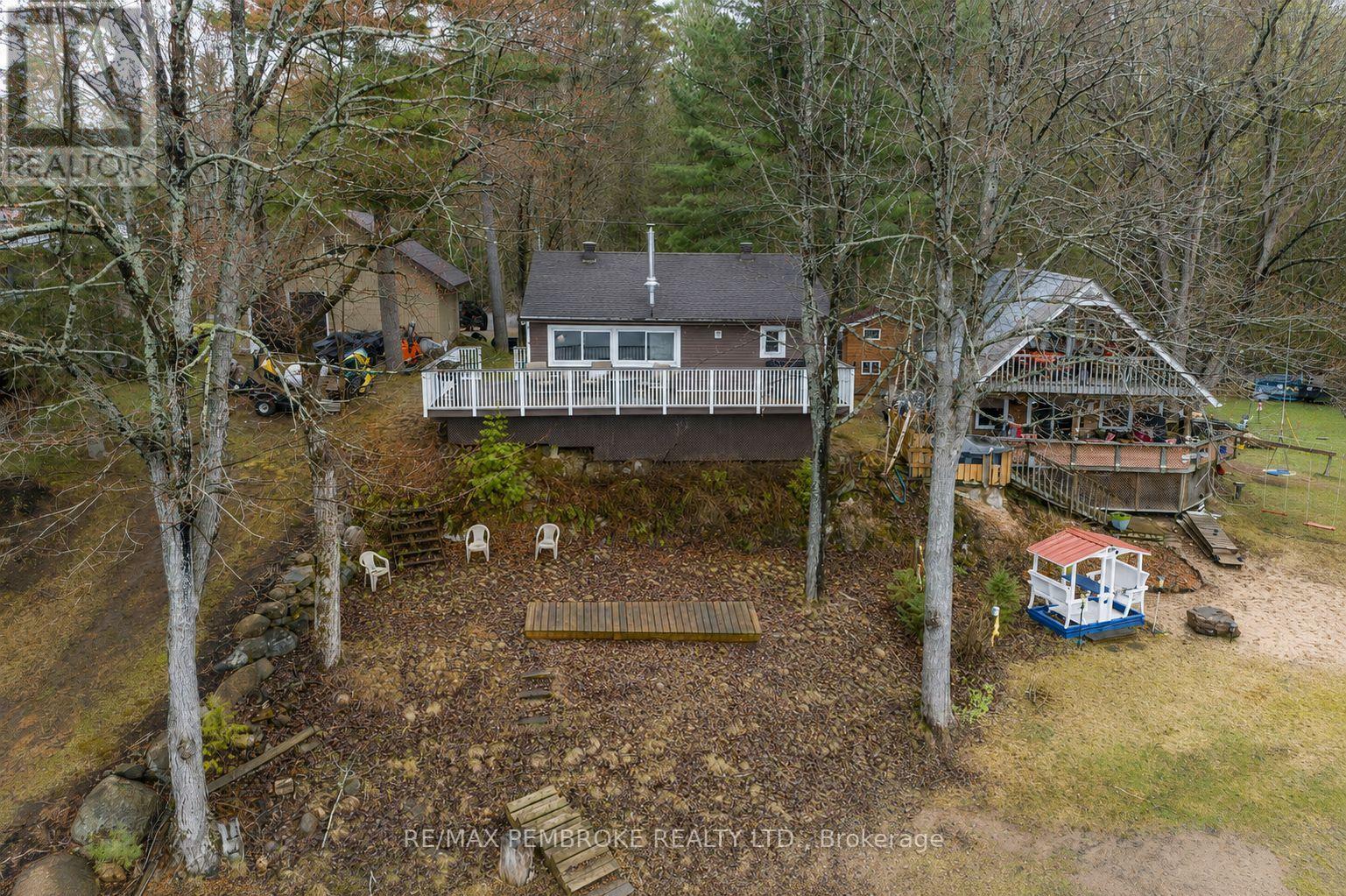 80 Macgregor Bay Trail, Petawawa, Ontario K8A 8K9 - Photo 3 - X12982788