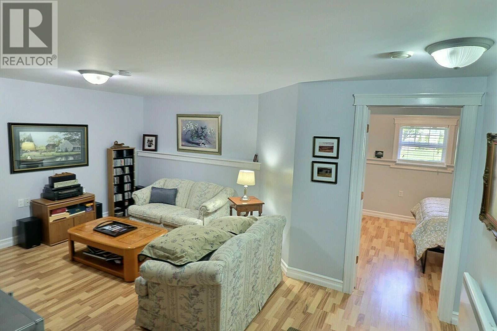 22 Gordon Gay Drive, Stratford, Prince Edward Island  C1B 0E8 - Photo 19 - 202615044