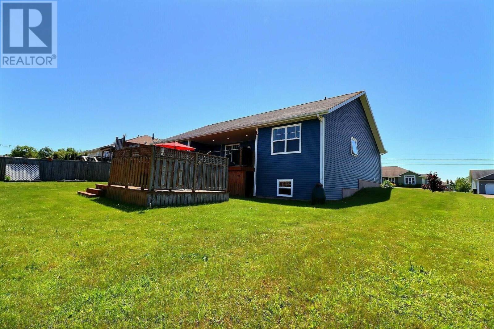 22 Gordon Gay Drive, Stratford, Prince Edward Island  C1B 0E8 - Photo 27 - 202615044