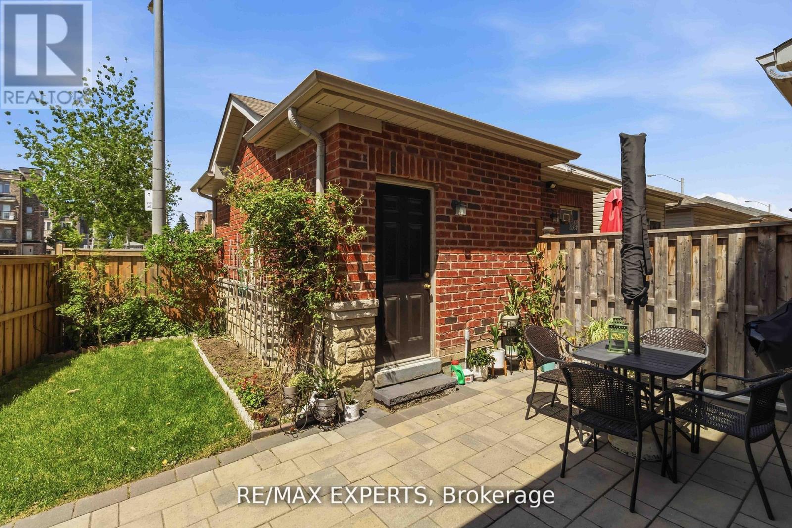 245 Isaac Devins Boulevard, Toronto, Ontario  M9M 0B6 - Photo 36 - W13468092
