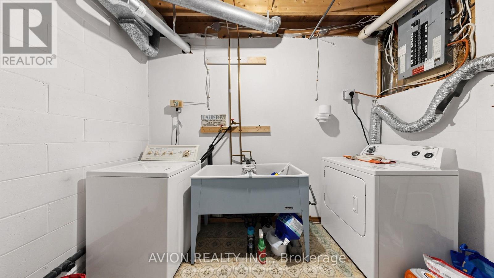 1423 Malibou Terrace, Mississauga, Ontario  L5J 4B9 - Photo 46 - W13468094