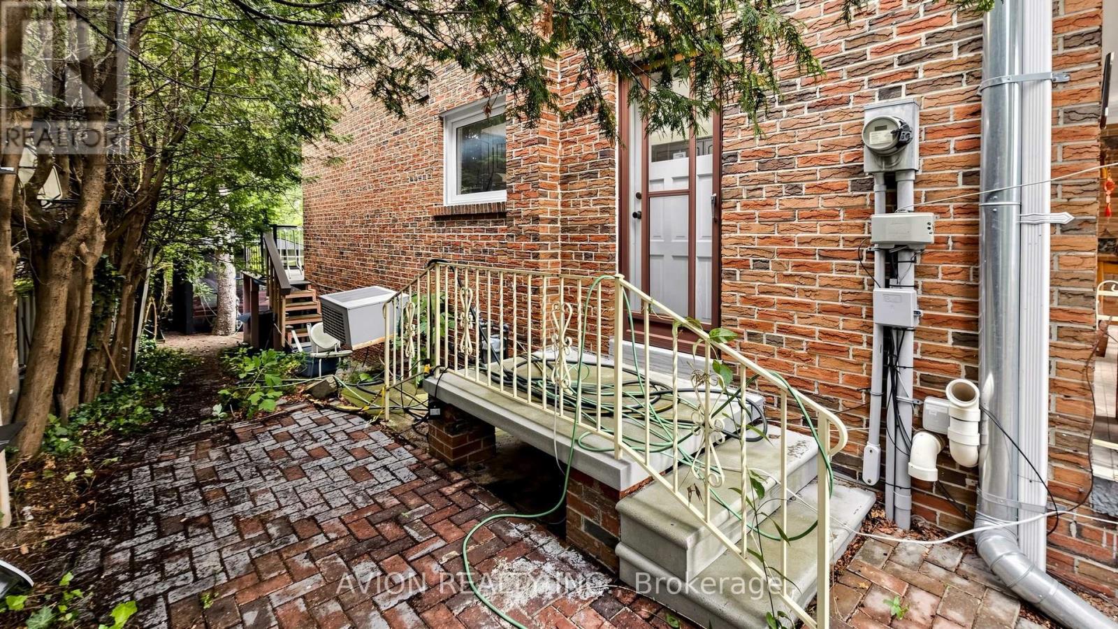 1423 Malibou Terrace, Mississauga, Ontario  L5J 4B9 - Photo 49 - W13468094