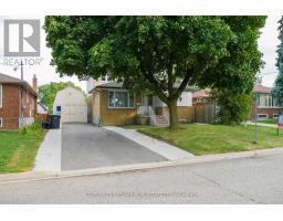 35 CUMBERLAND DRIVE, Brampton, Ontario