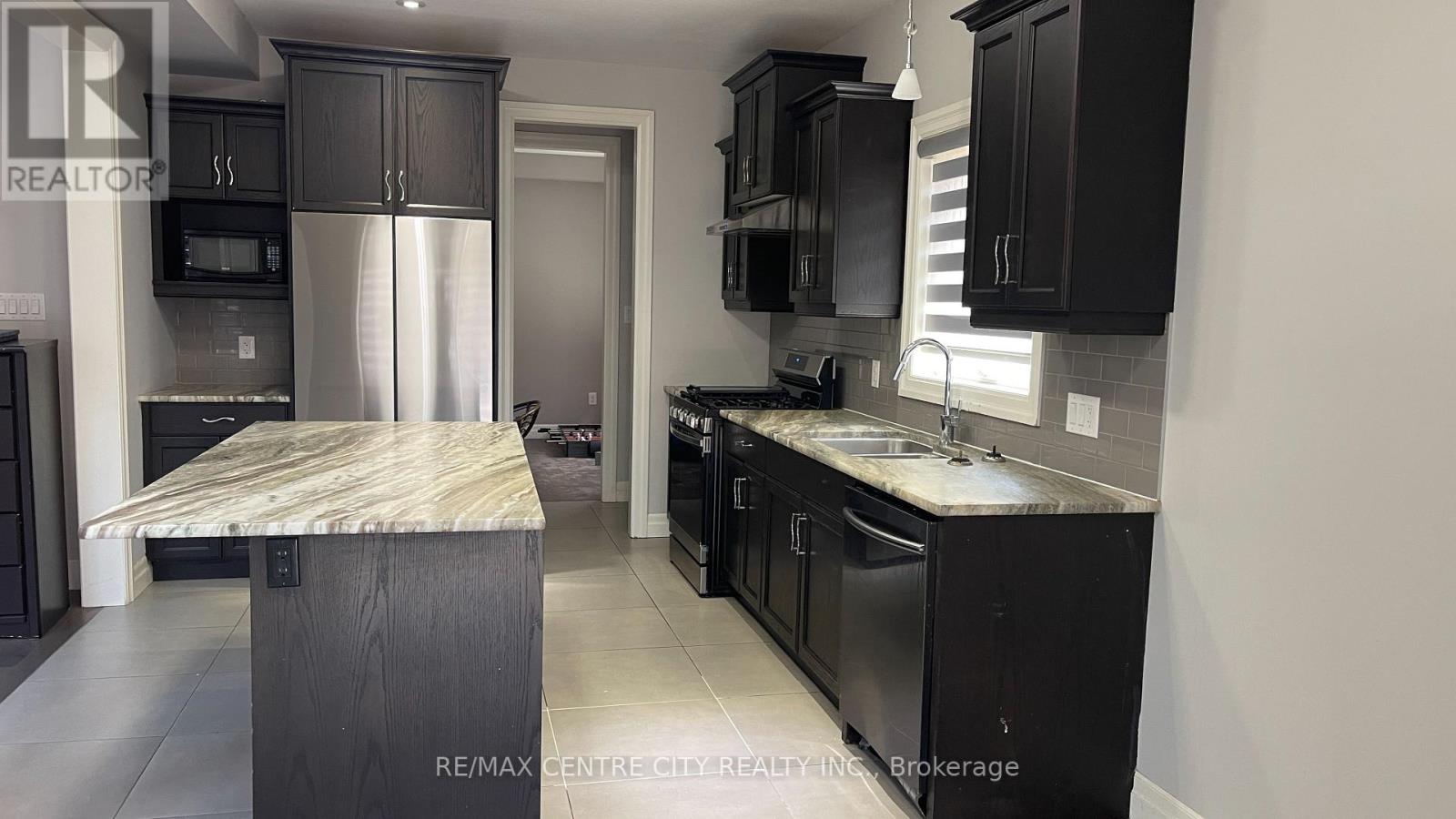 1999 Maddex Way, London North, Ontario  N5X 0M8 - Photo 14 - X13468400
