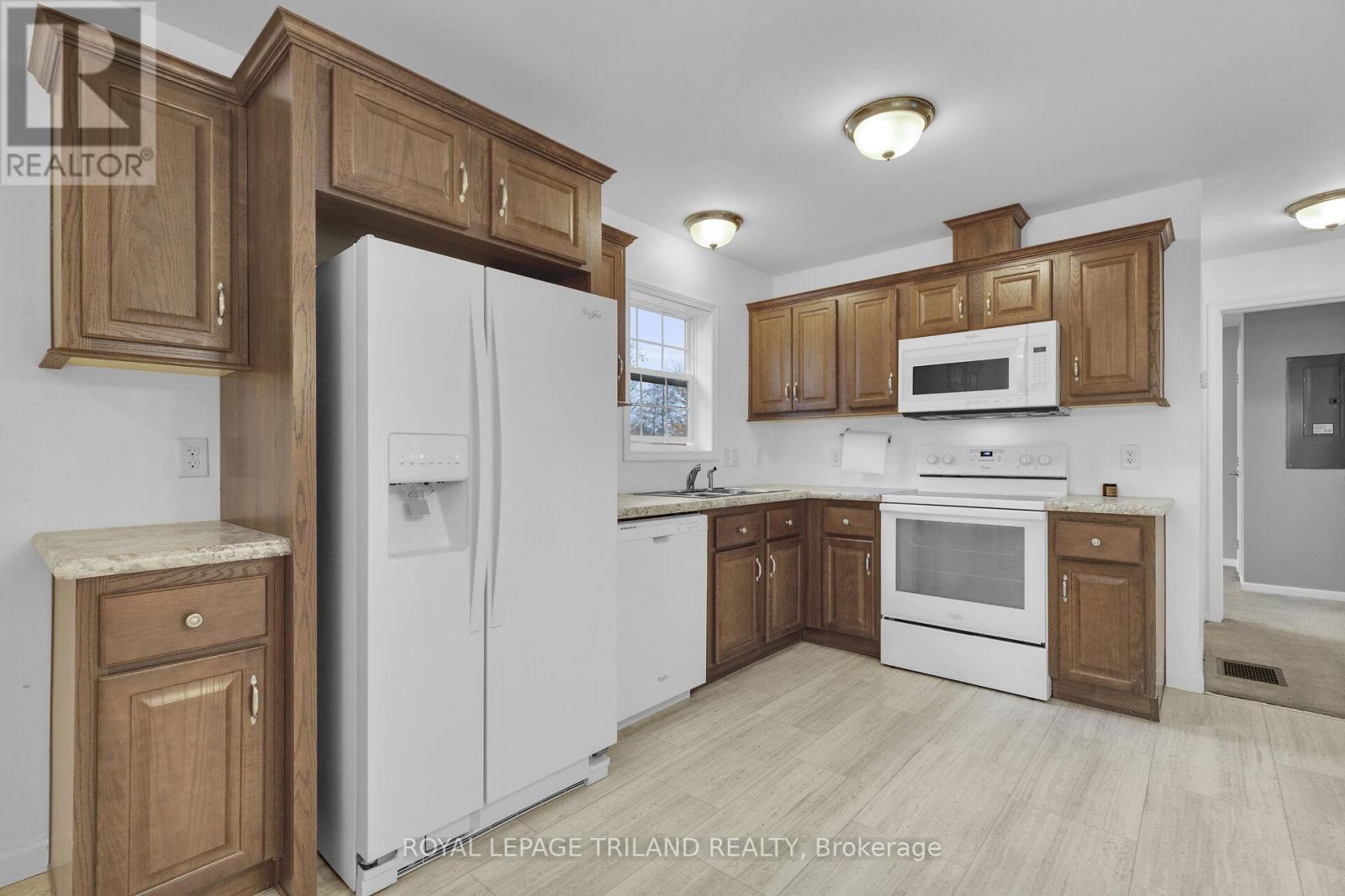 330 Matilda Street, Central Huron, Ontario  N0M 1L0 - Photo 5 - X13468430