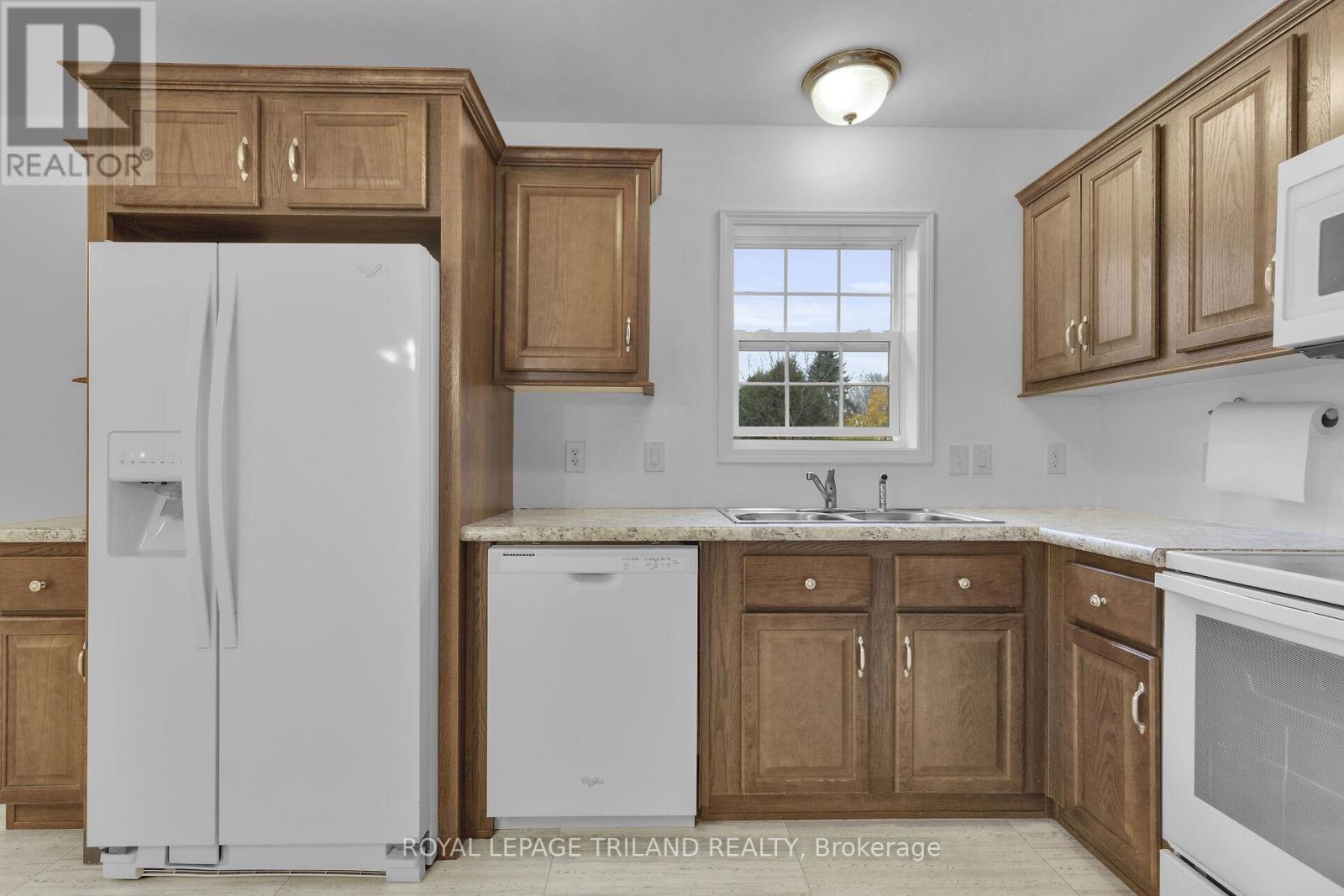 330 Matilda Street, Central Huron, Ontario  N0M 1L0 - Photo 6 - X13468430