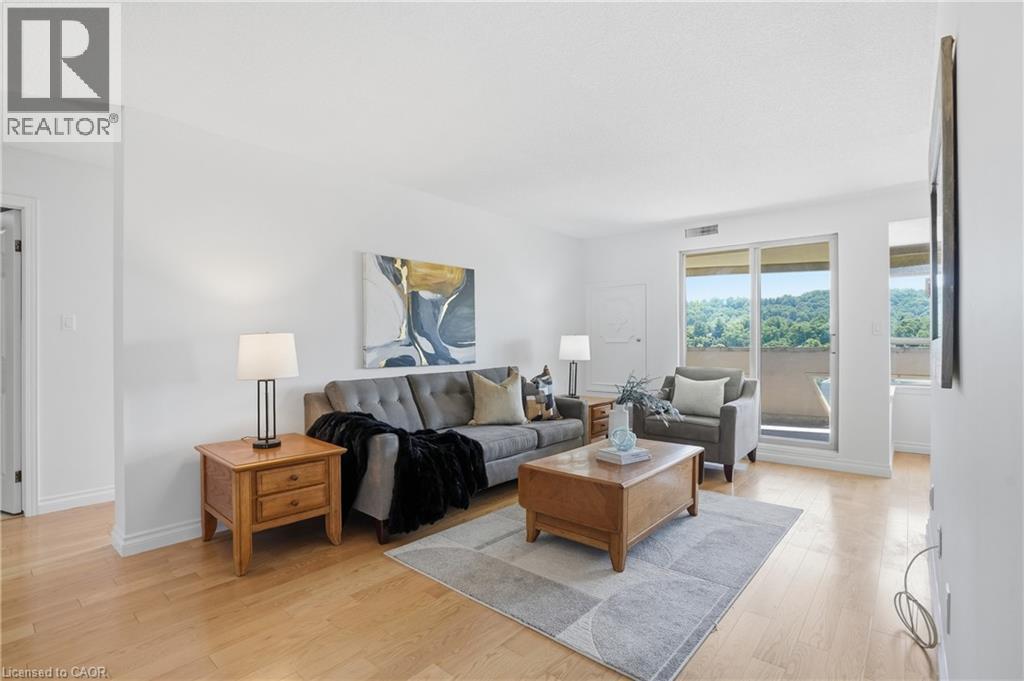 8 Village Green Boulevard Unit# 812, Stoney Creek, Ontario  L8G 5B8 - Photo 5 - 40838723